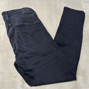 Levi’s 721 High Rise Skinny‎ Jeans